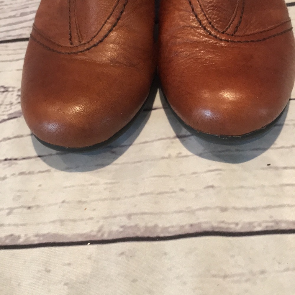 Naturalizer Clogs - image 3